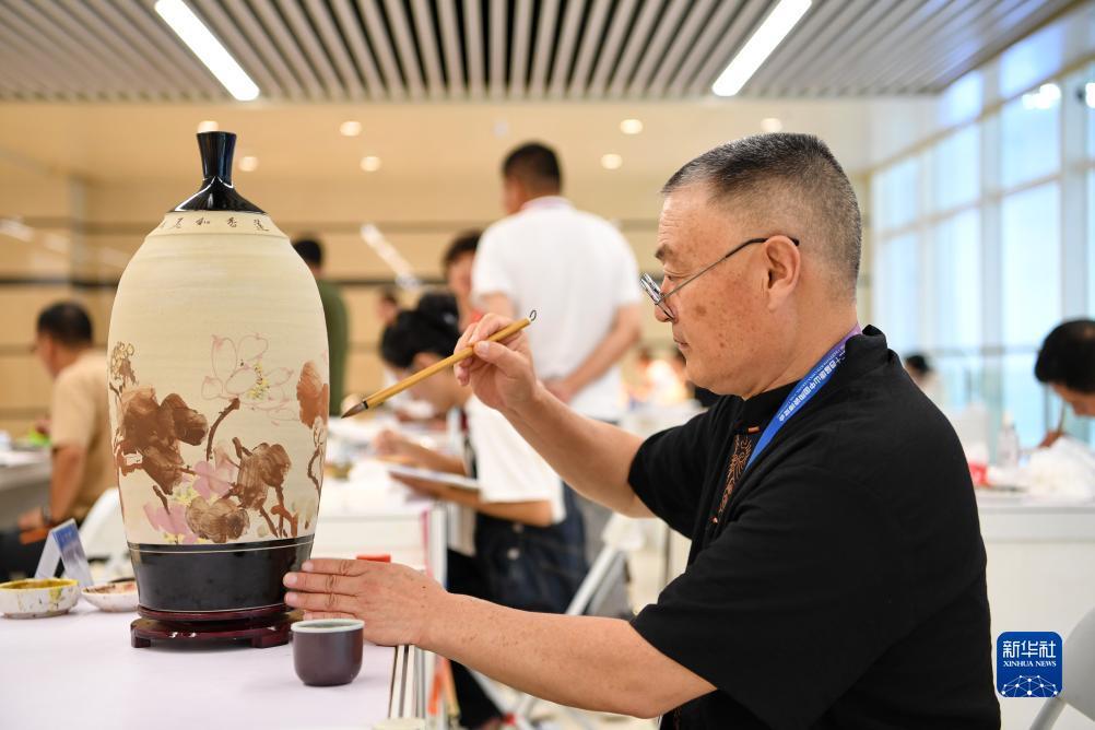 大发棋牌游戏平台
